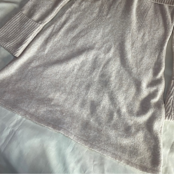 Cult Gaia- Edna Knit Off Shoulder Mini Dress in Off White Size Large - Picture 7 of 9